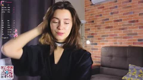 Snapshot of jasmindoroti chatting on September 30, 6:57 am Chloe online show from September 30, 6:57 am