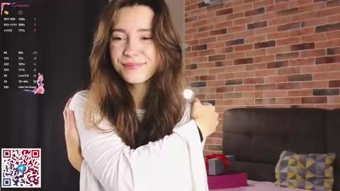 Snapshot of jasmindoroti chatting on September 10, 6:14 am Chloe online show from September 10, 6:14 am
