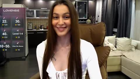 Jasmine online show from June 2, 9:17 pm