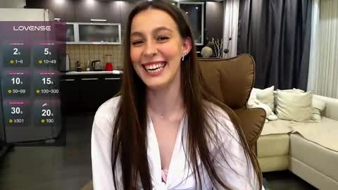 Jasmine online show from June 3, 9:53 pm