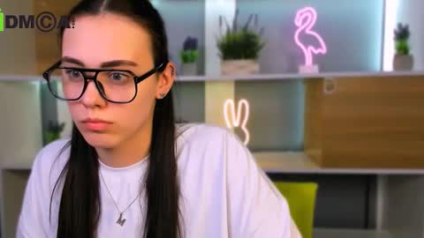 jasmine_eyes online show from February 26, 3:59 pm