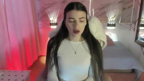 Jas online show from February 19, 3:38 pm