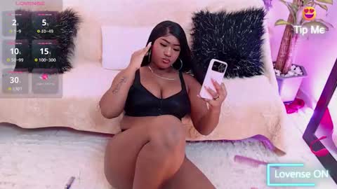 Instagram jasminecampbell1  online show from May 13, 9:57 pm