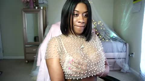 JasmineKay online show from January 21, 6:45 pm