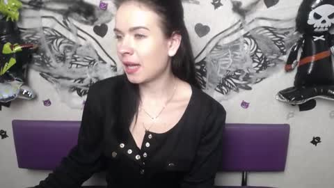 JasmineKouch online show from November 5, 6:54 pm