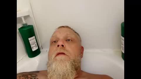 jasongriffey42 online show from November 12, 8:22 pm