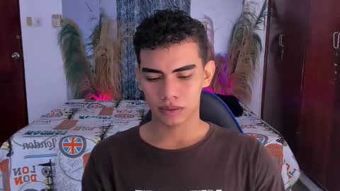 javi15  online show from December 14, 4:24 pm