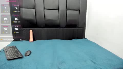 javierdiisousa online show from October 24, 6:19 pm