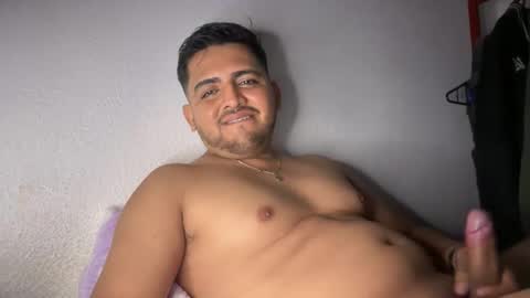 javiermichi online show from December 18, 7:03 am