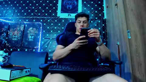 Javier online show from October 6, 11:33 pm