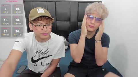 Snapshot of javieryalejandro chatting on September 12, 8:00 pm javieryalejandro online show from September 12, 8:00 pm