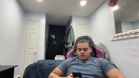 javiSdick online show from February 11, 11:52 pm