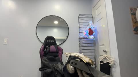 javiSdick online show from October 24, 3:40 am