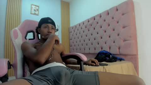 jax_maliq online show from November 13, 3:53 am