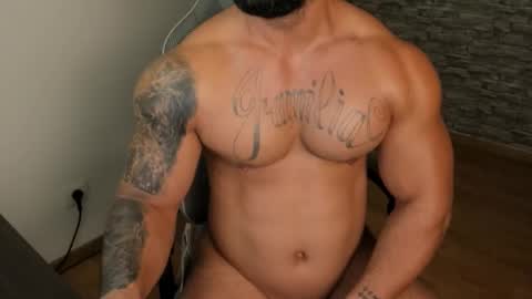 Snapshot of jaxonhunk chatting on October 2, 1:48 am JaxonHunk online show from October 2, 1:48 am