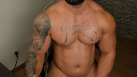 Snapshot of jaxonhunk chatting on September 29, 12:20 am JaxonHunk online show from September 29, 12:20 am