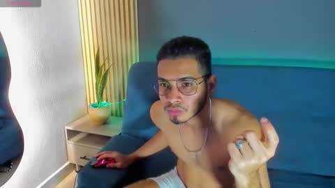 Jay online show from December 15, 8:38 pm