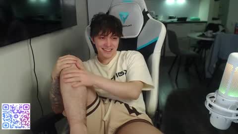 Jayce online show from May 4, 4:24 pm