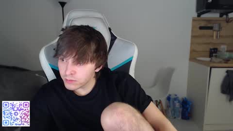 Snapshot of jayce_icestone chatting on October 4, 7:11 pm Jayce online show from October 4, 7:11 pm