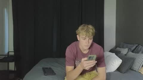 THE HOUSE online show from November 18, 3:59 pm