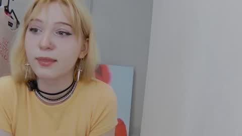 Jayne online show from December 2, 11:30 am