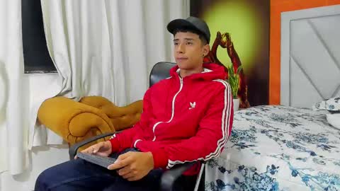 Snapshot of jaze_bradley chatting on February 25, 11:21 am jaze_bradley online show from February 25, 11:21 am