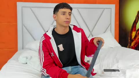 Snapshot of jaze_bradley chatting on March 5, 2:45 pm jaze_bradley online show from March 5, 2:45 pm