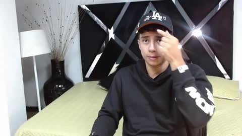 Snapshot of jaze_bradley chatting on March 11, 11:23 am jaze_bradley online show from March 11, 11:23 am