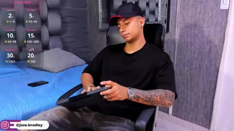 Snapshot of jaze_bradley chatting on October 2, 5:23 pm jaze_bradley online show from October 2, 5:23 pm