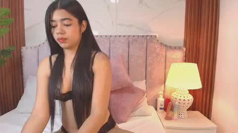 Jazmin online show from November 24, 8:18 pm