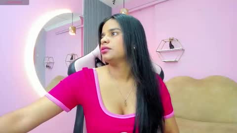 Snapshot of jazmin_ebony chatting on October 13, 10:50 am jazmin online show from October 13, 10:50 am