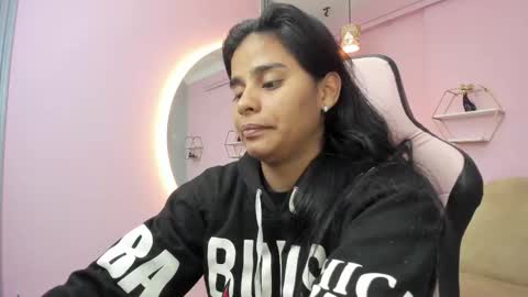 Snapshot of jazmin_ebony chatting on September 26, 10:45 am jazmin online show from September 26, 10:45 am