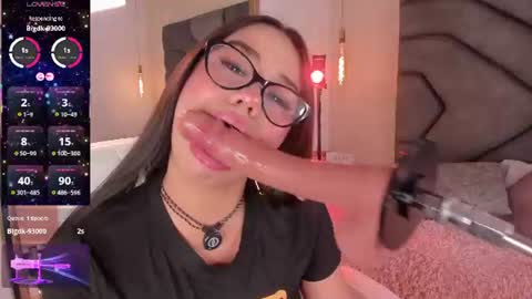 Jasmine  online show from June 24, 8:16 pm