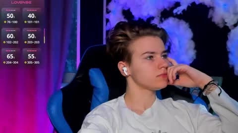 jean_wilsons online show from January 6, 11:25 am