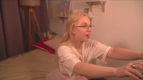 Jean online show from March 11, 12:17 pm