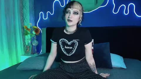 Jean online show from May 7, 8:04 pm