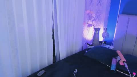 Jean online show from November 19, 9:13 pm