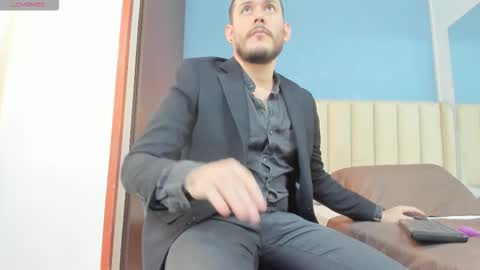 Jeanpiere online show from November 9, 12:30 pm