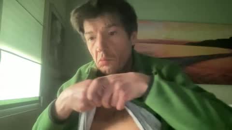 jeanslov online show from March 22, 4:11 pm