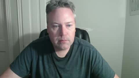 Snapshot of jeb5150 chatting on October 12, 3:54 am JE online show from October 12, 3:54 am