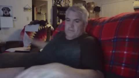 dadbody71 online show from February 8, 2:37 am