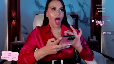 Jeen Taylor online show from November 11, 8:55 pm