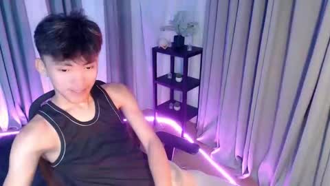 jemart_urnaughtboy online show from May 28, 8:34 am