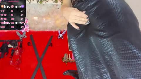 jena_rosse online show from May 31, 11:20 am