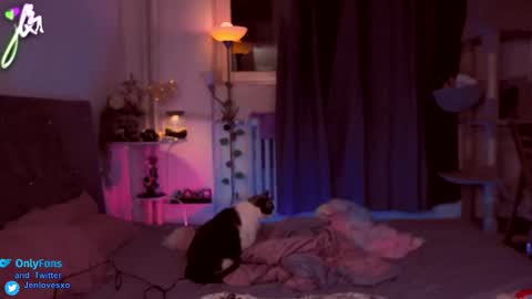 jeniferlovex online show from November 16, 2:02 am