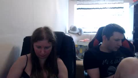 JenisAndPeter online show from July 16, 10:40 am
