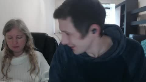 JenisAndPeter online show from February 28, 7:37 am