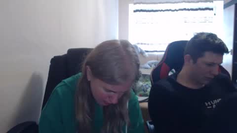 JenisAndPeter online show from March 28, 8:27 am