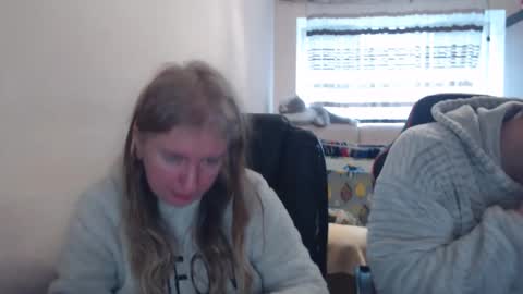 JenisAndPeter online show from February 20, 7:32 am