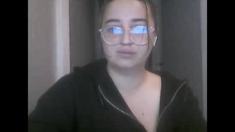JennalDirl online show from October 17, 8:46 pm